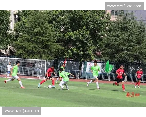 江西大学生足球联赛激战正酣 展现校园足球风采与竞技激情